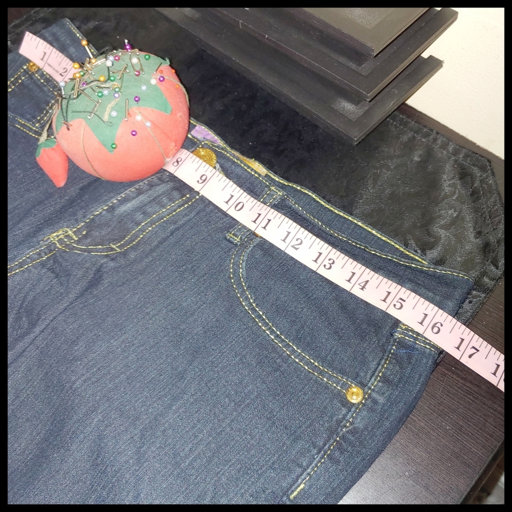 Tough Club Gold Stitching Capris - Picture 6 of 8